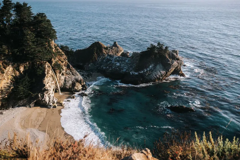 What the Waves Already Know: How Big Sur's Ocean Rhythms Reset Your Stress at the Cellular Level