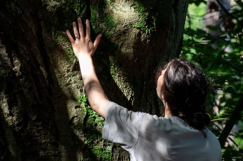 Dirt Under Your Fingernails Might Be the Best Medicine You've Never Tried